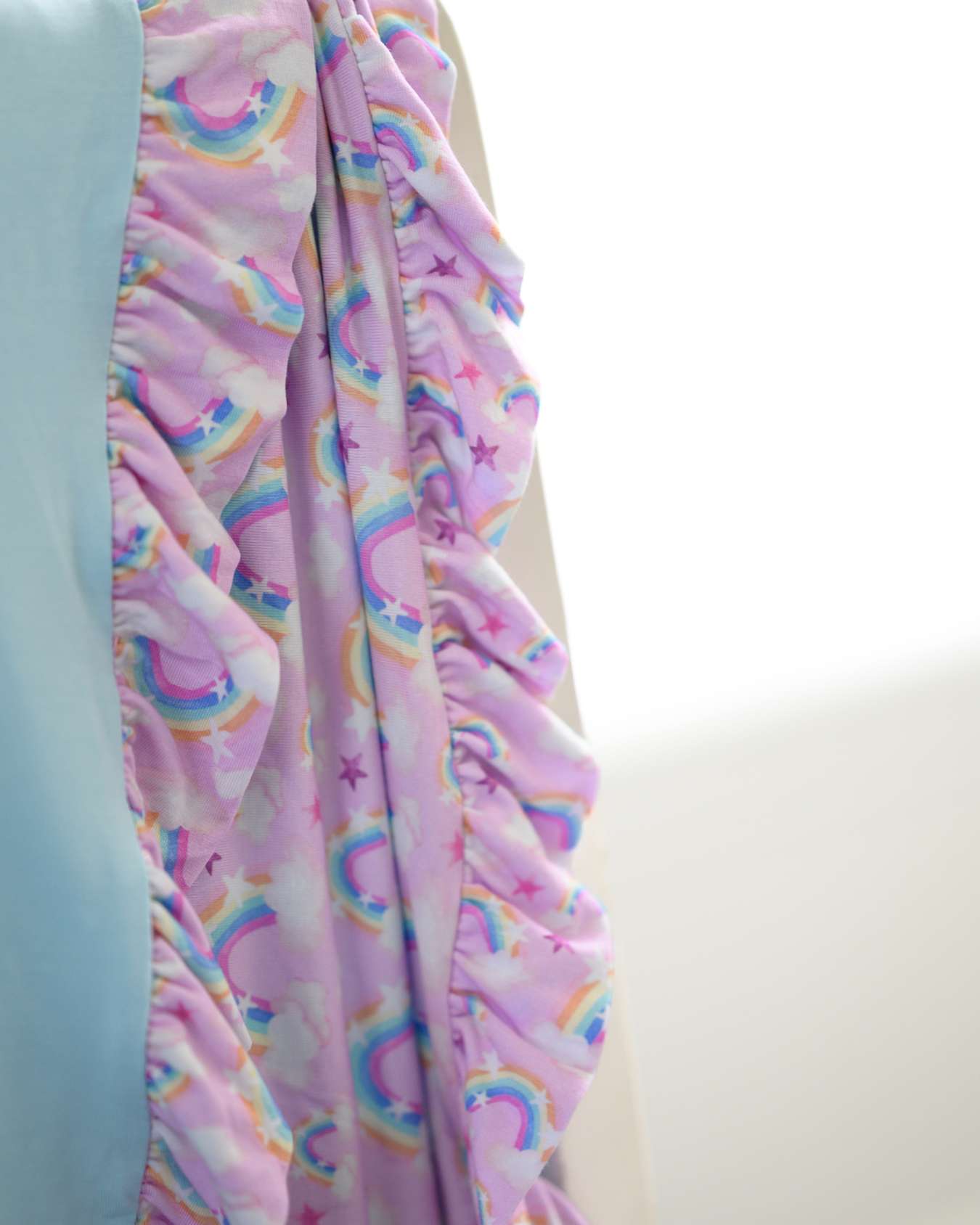 Addison Ruffled Blanket