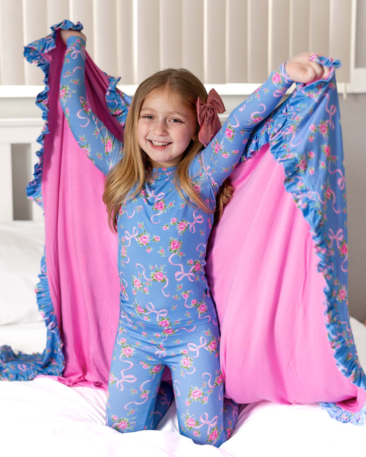 Elodie Ruffled Blanket