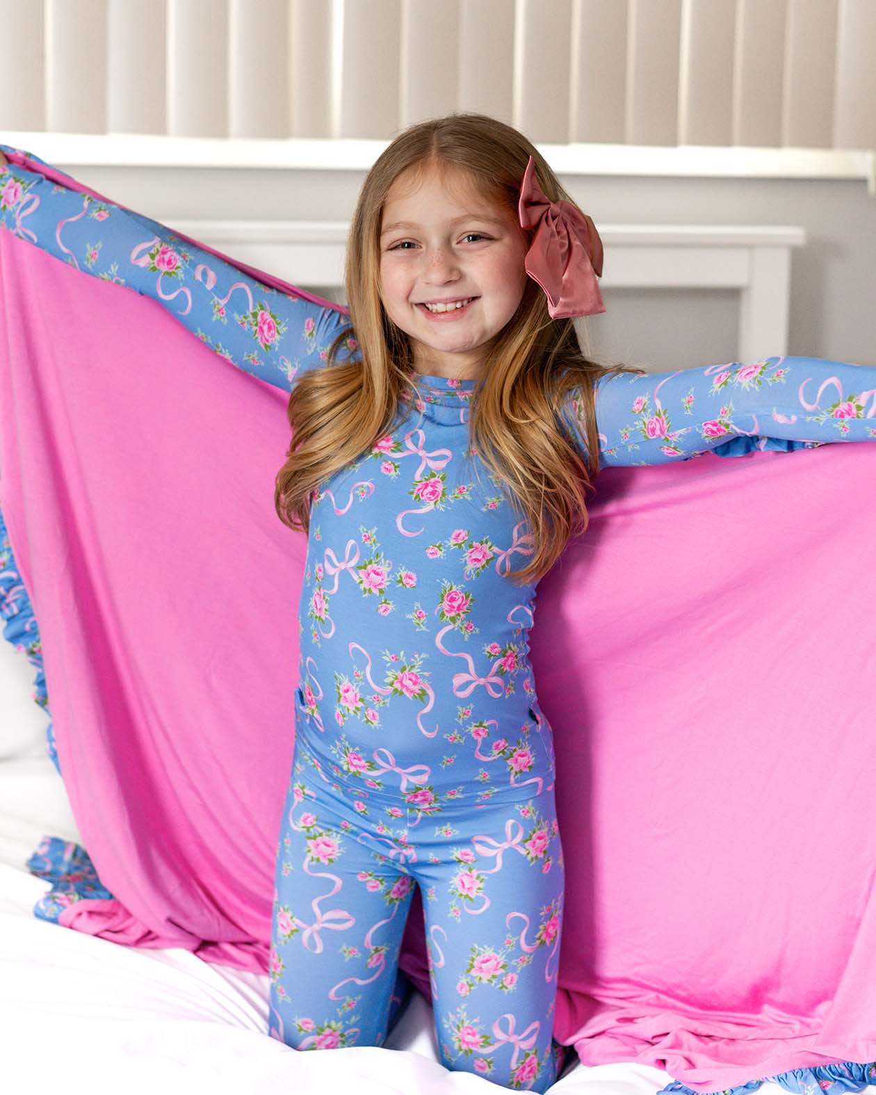 Elodie Ruffled Blanket