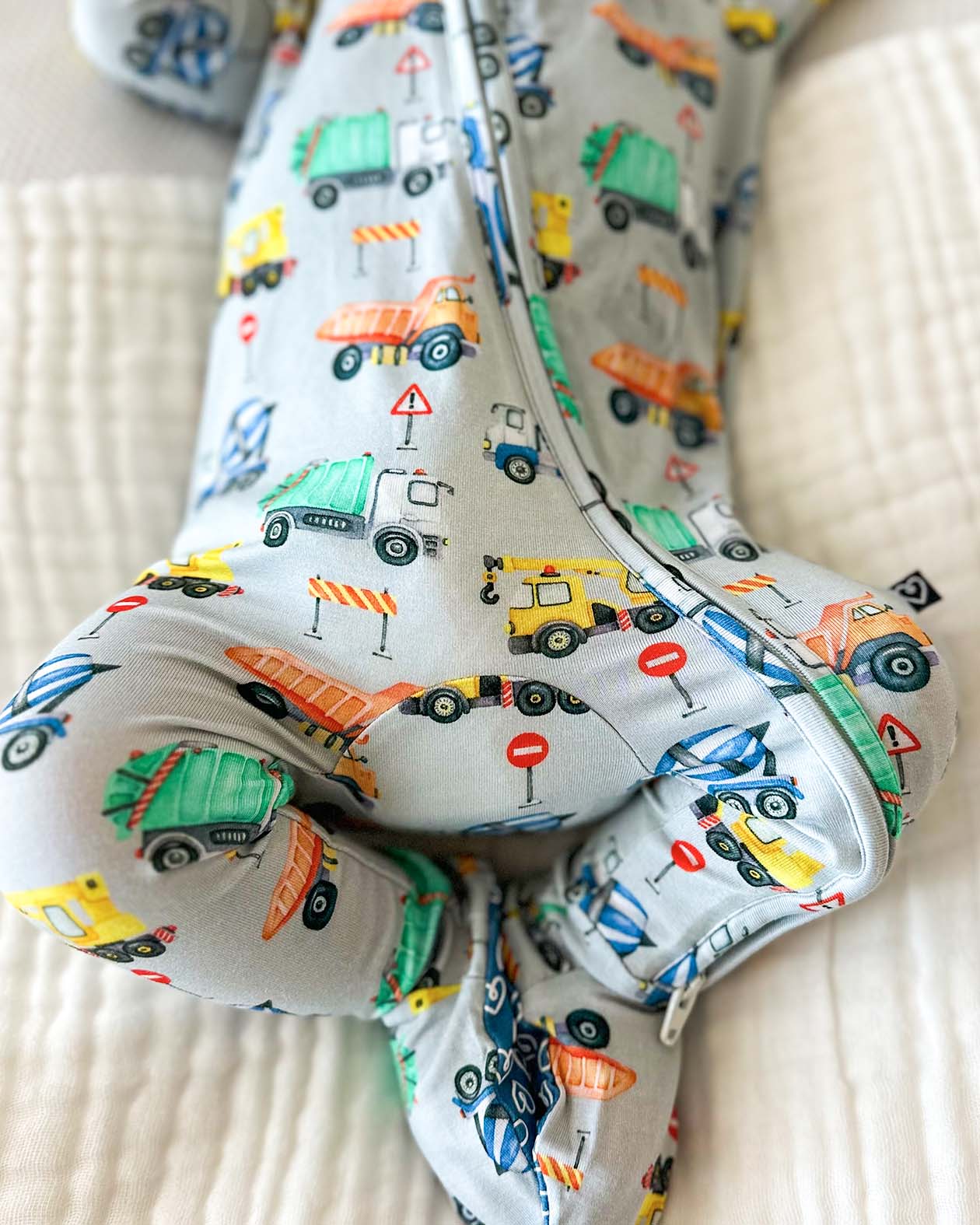Mark Zippered Footie