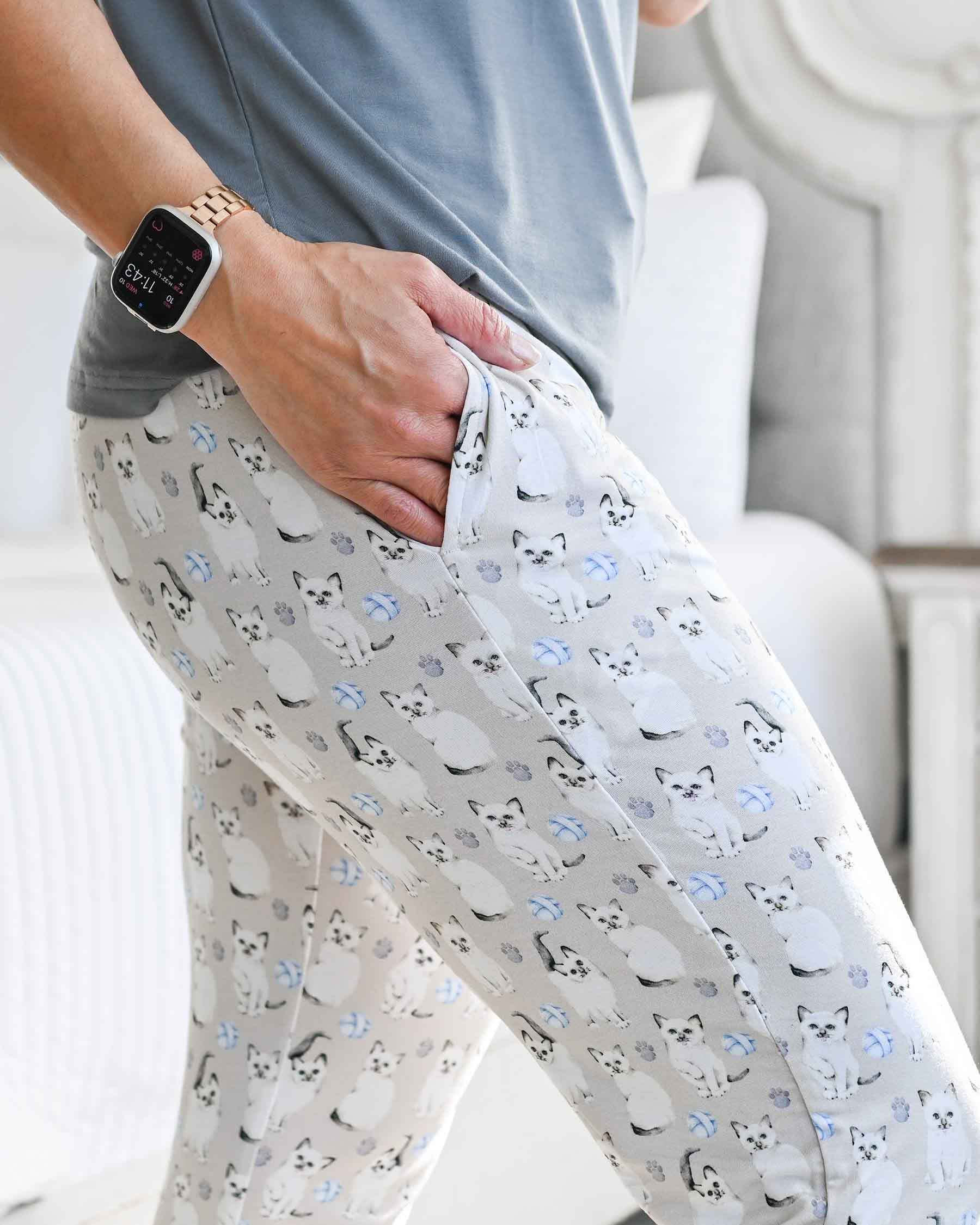 Cats Mama Lounge Bottom