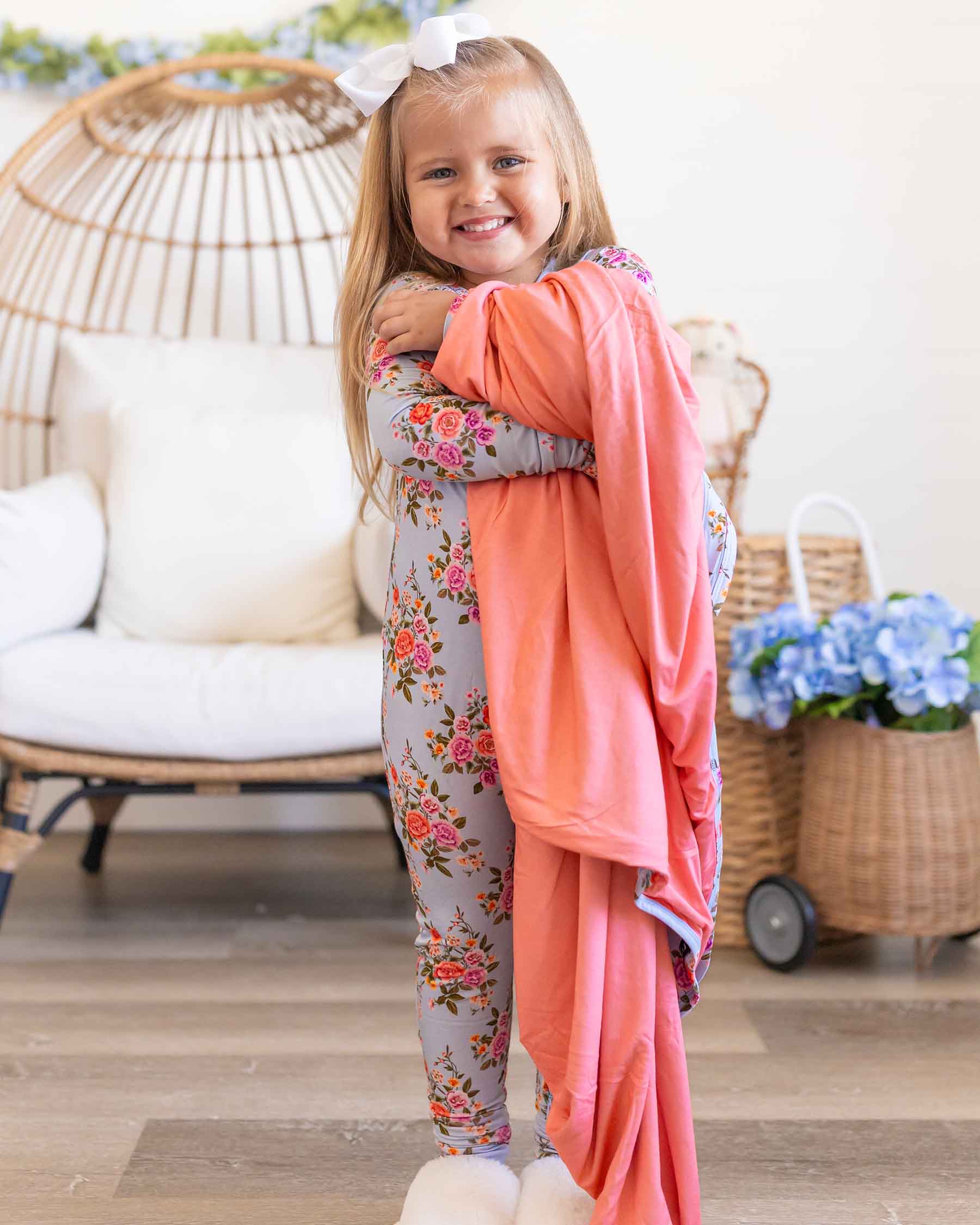 Quinn Ruffled Blanket