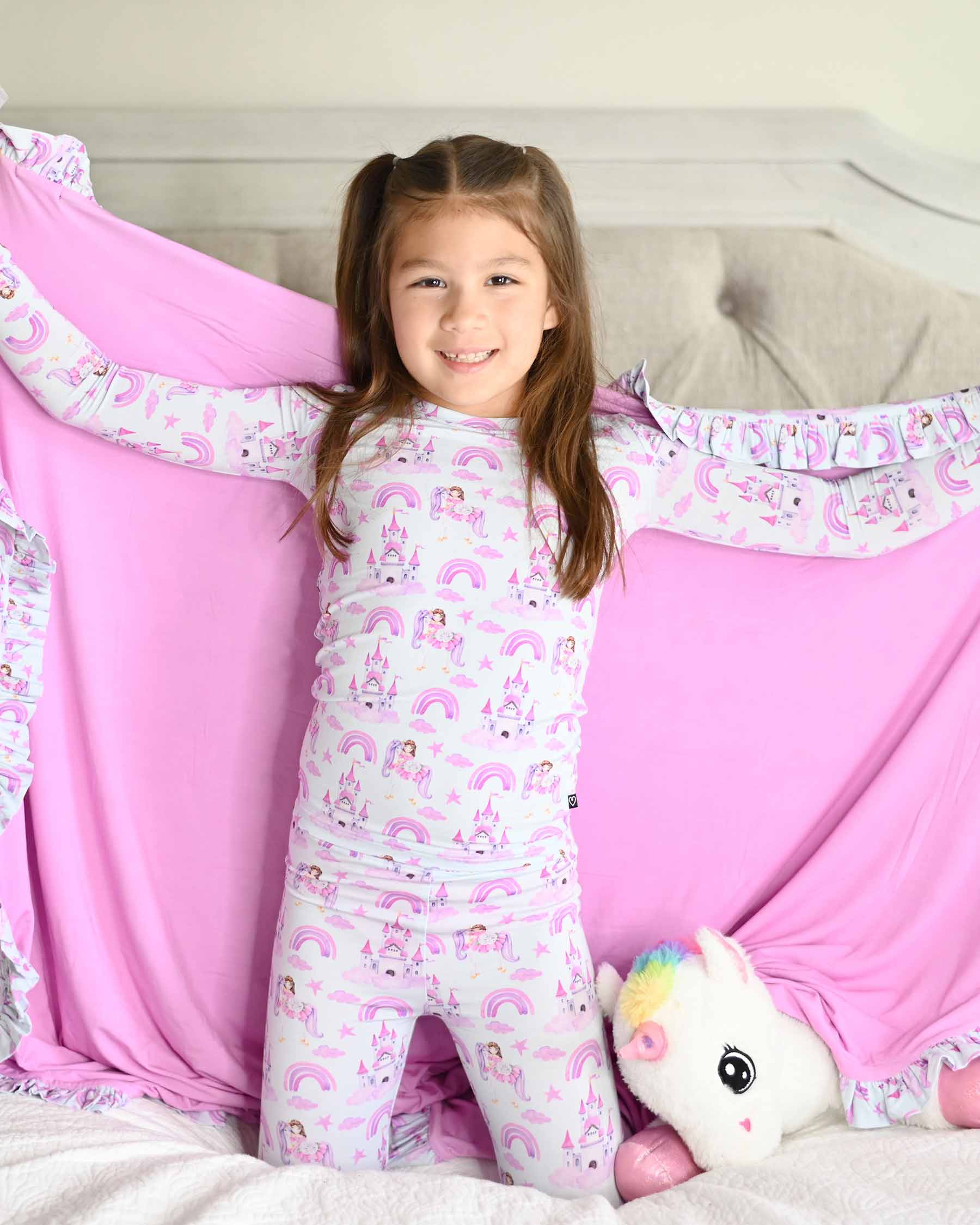 Vivian Ruffled Blanket