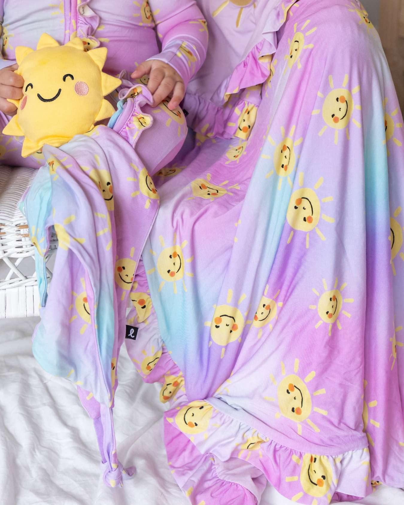 Zoe Ruffled Blanket