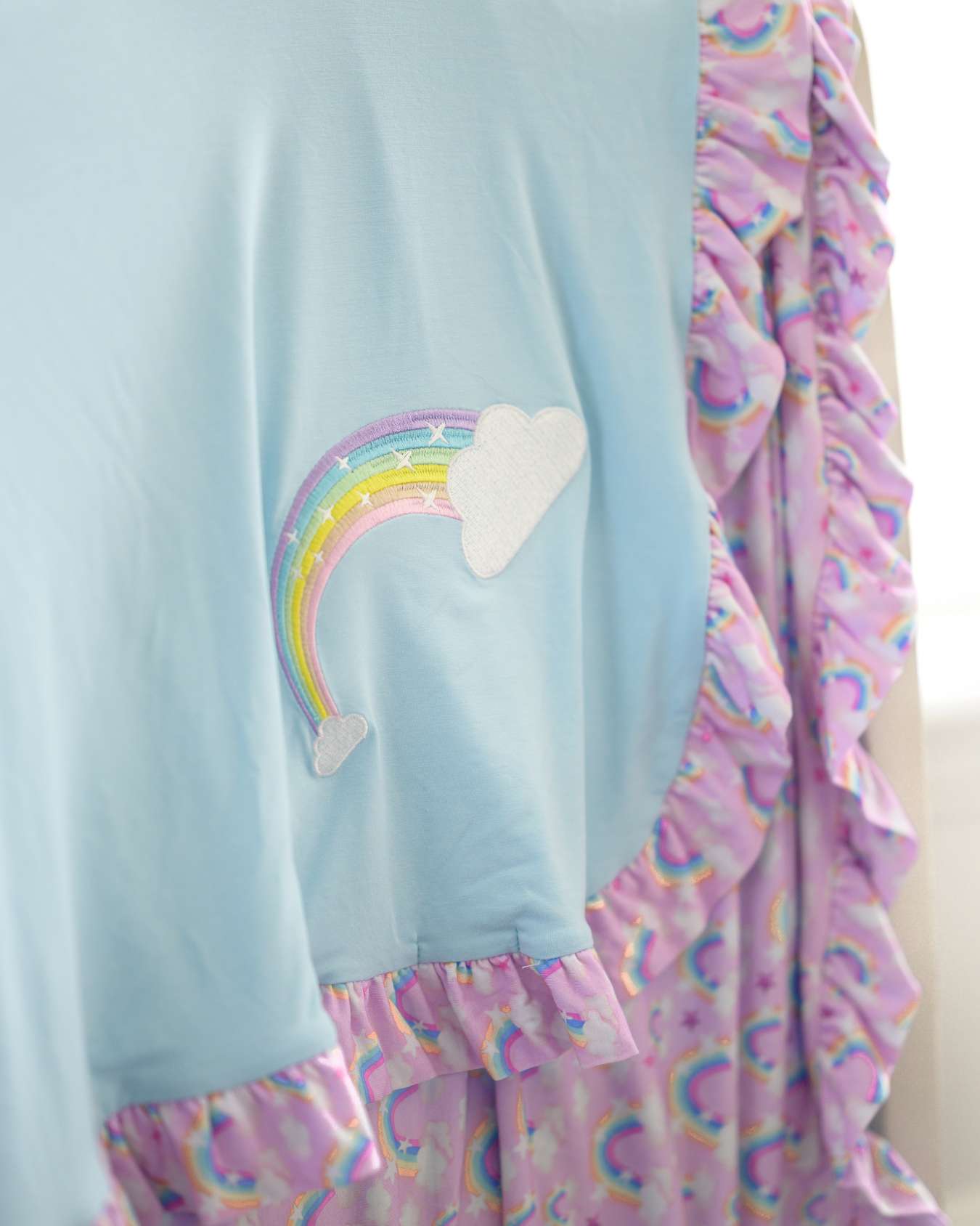 Addison Ruffled Blanket