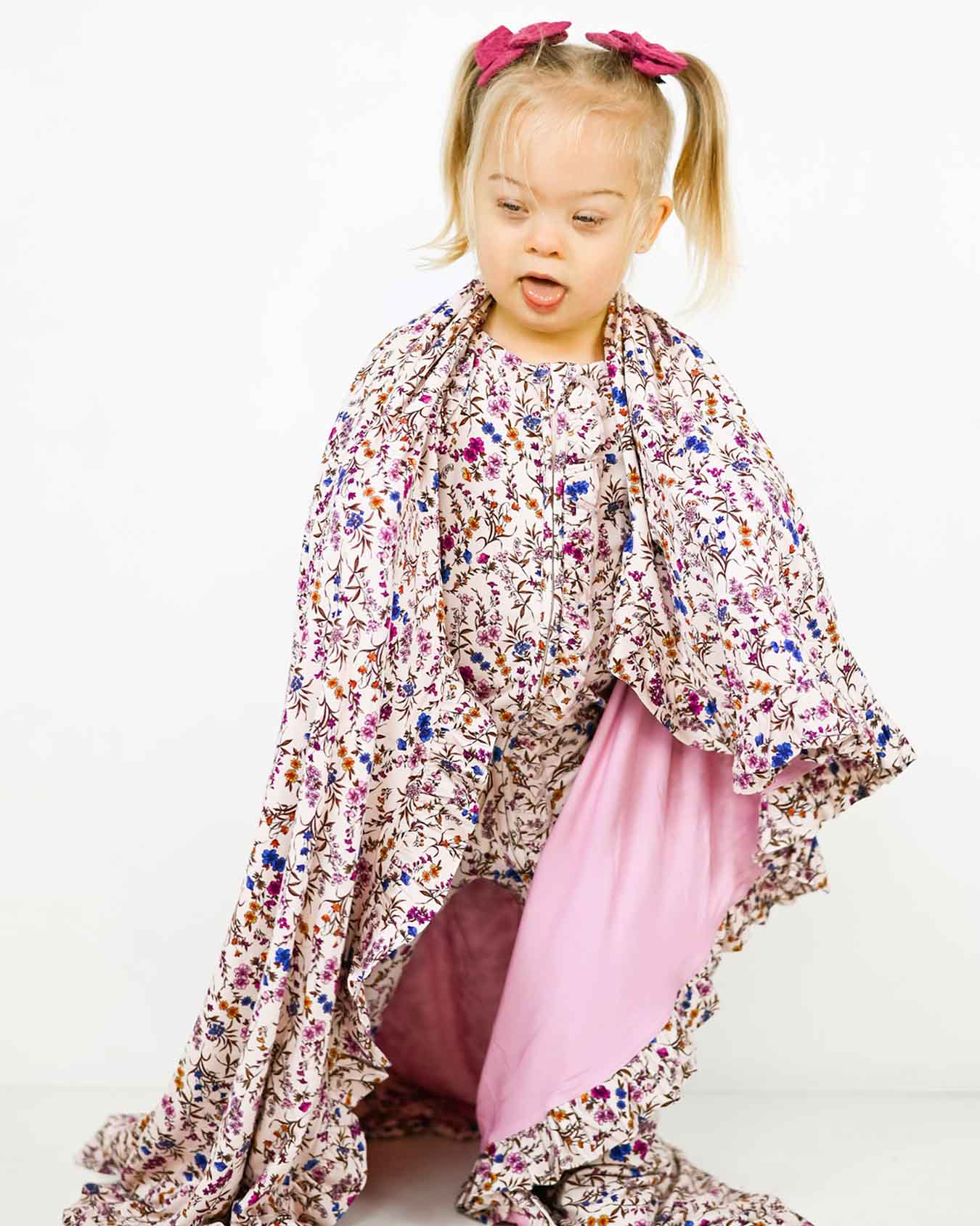 Ariana Ruffled Blanket