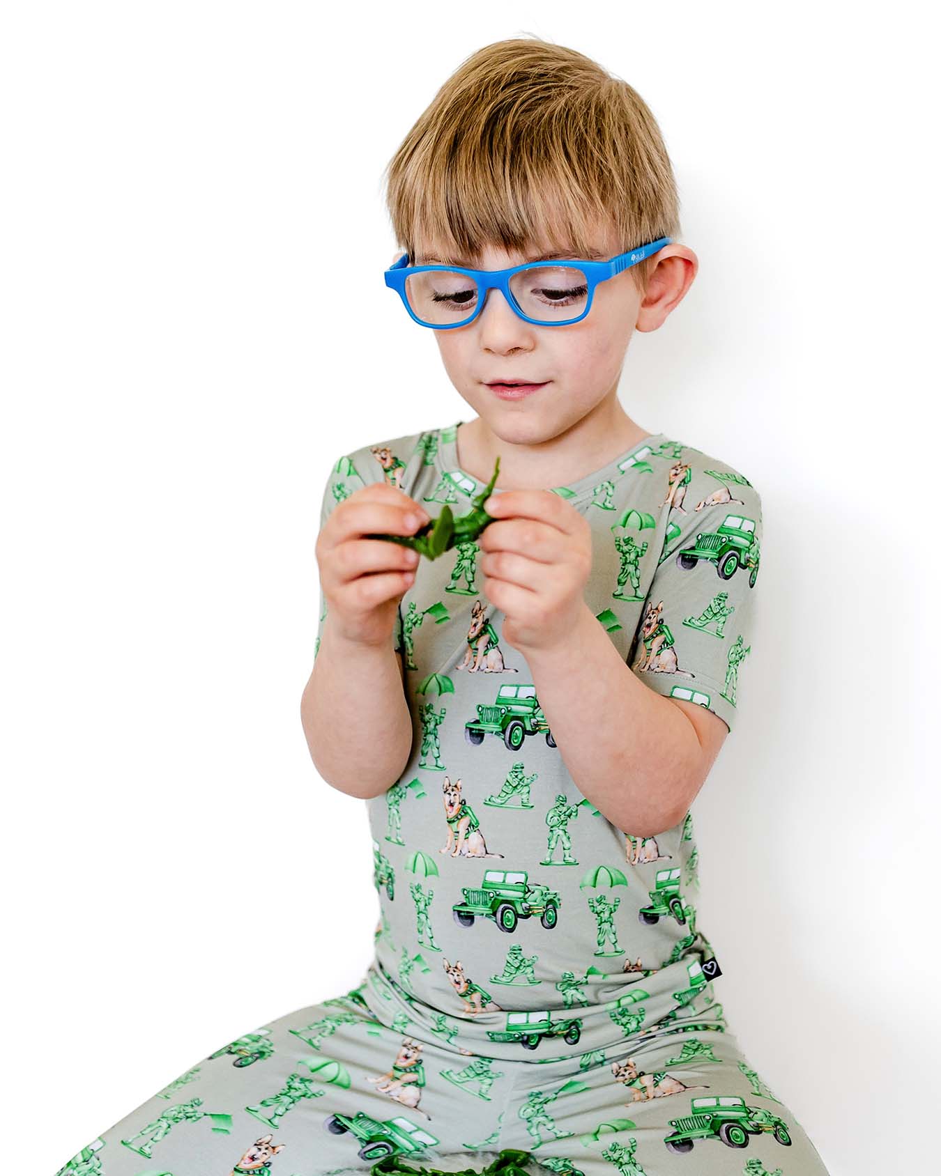 Major Toddler Lounge: Ships week of 6/9